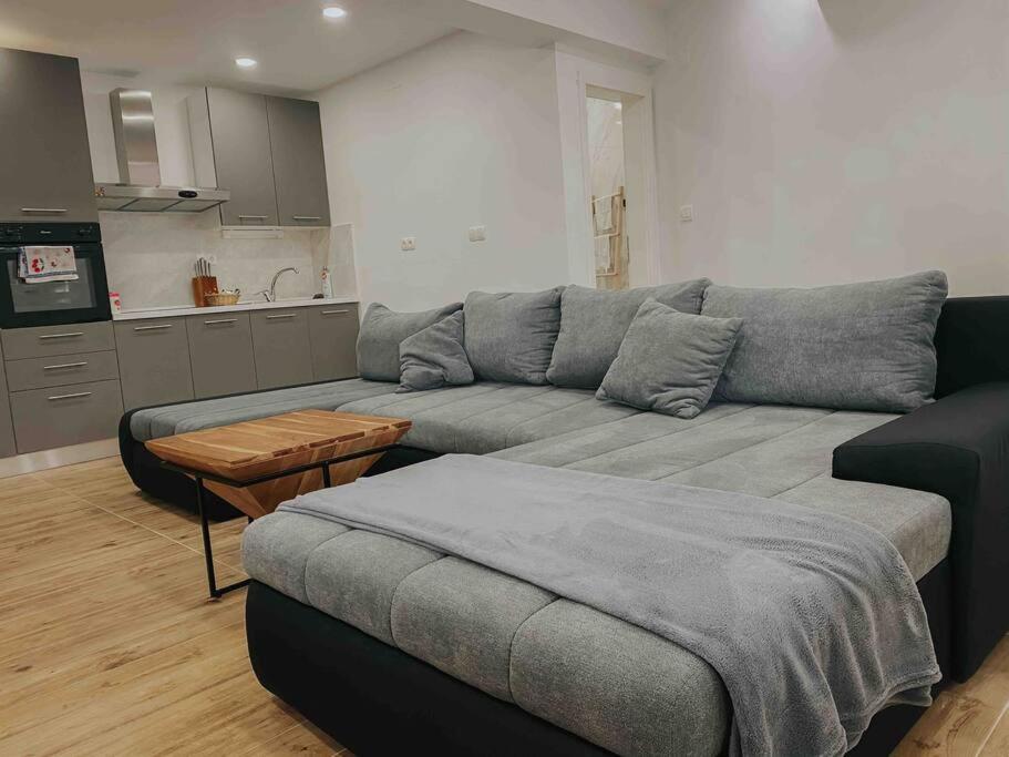Hvar Home Apartments Đảo Hvar Ngoại thất bức ảnh
