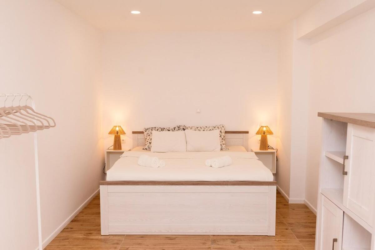 Hvar Home Apartments Đảo Hvar Ngoại thất bức ảnh