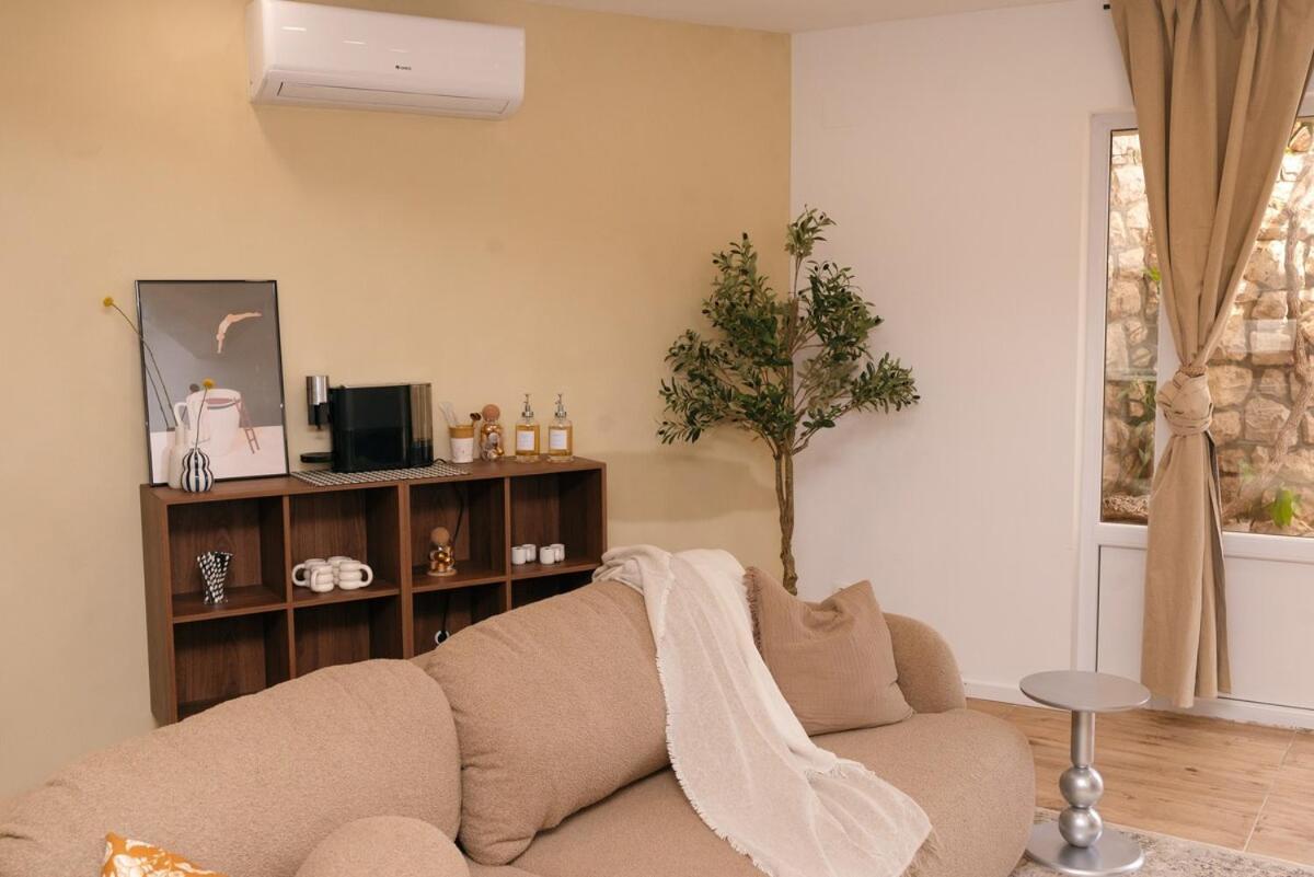 Hvar Home Apartments Đảo Hvar Ngoại thất bức ảnh